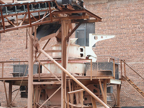 时产70-120吨青石制砂粗碎机
